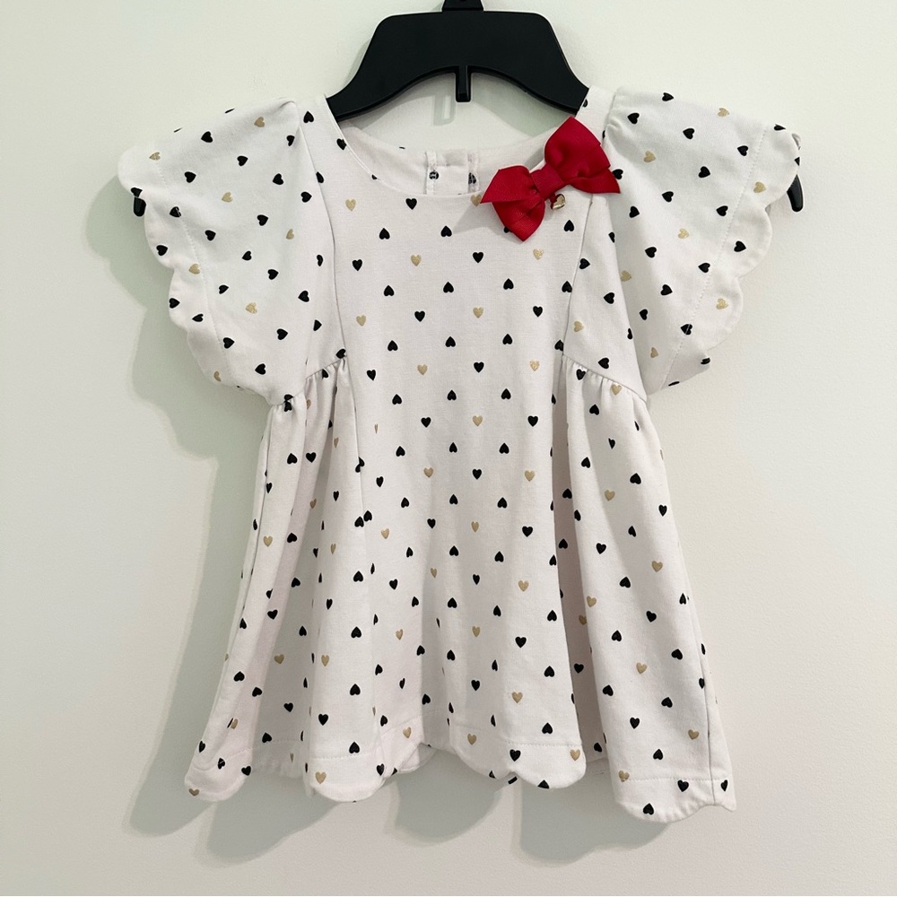 Isaac Mizrahi White Top w/ Heart Print and Red Bow Scalloped Sleeves and Hem 5T